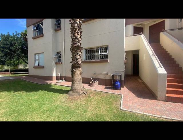 3 BEDROOM APARTMENT FOR SALE IN BEDFORD GARDENS